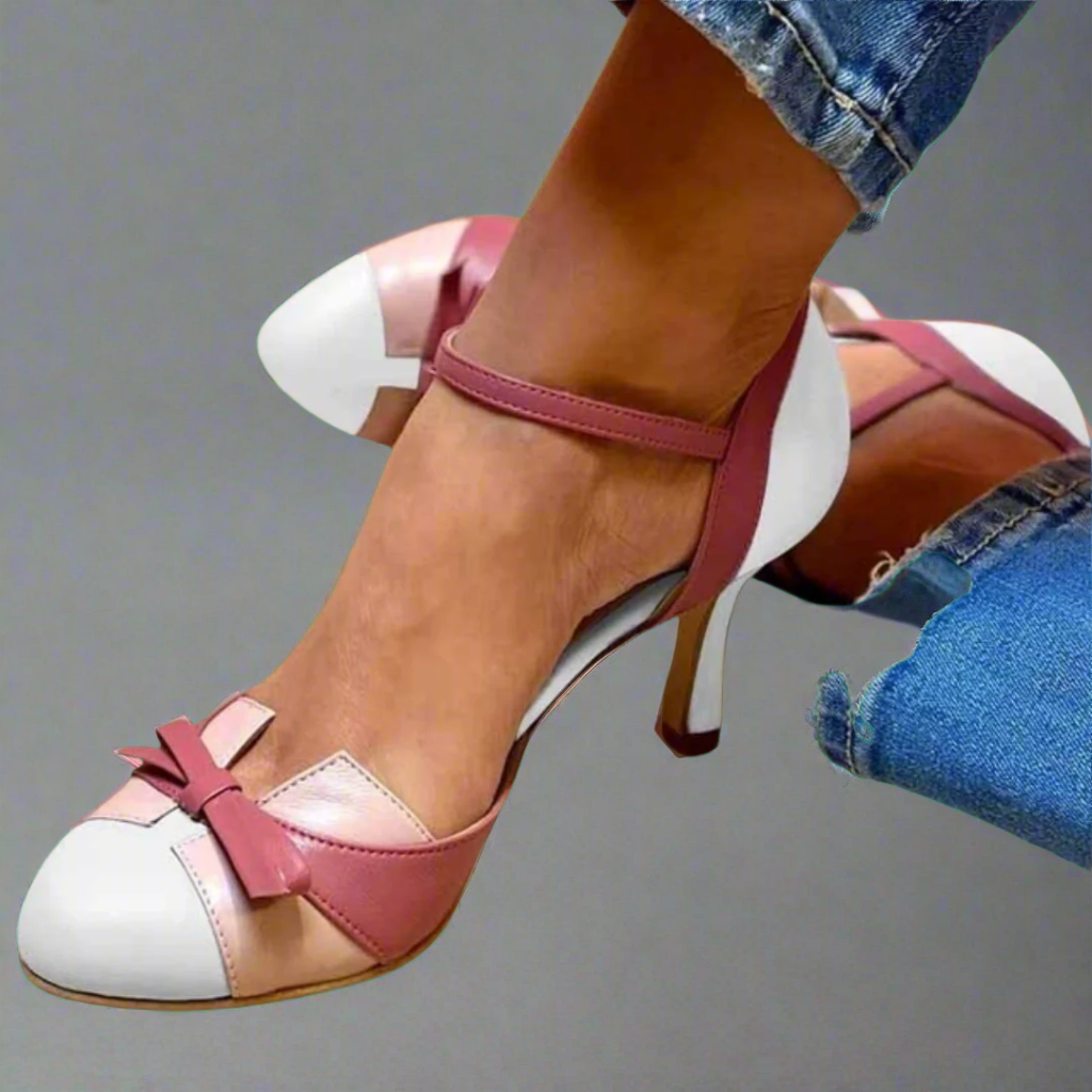 Bellarosa™ | Kleurrijke sandalen met strik en bandje, ronde neus