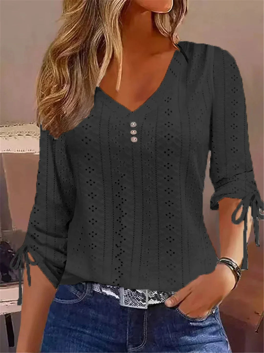 Maybelle | Elegante blouse met V-hals