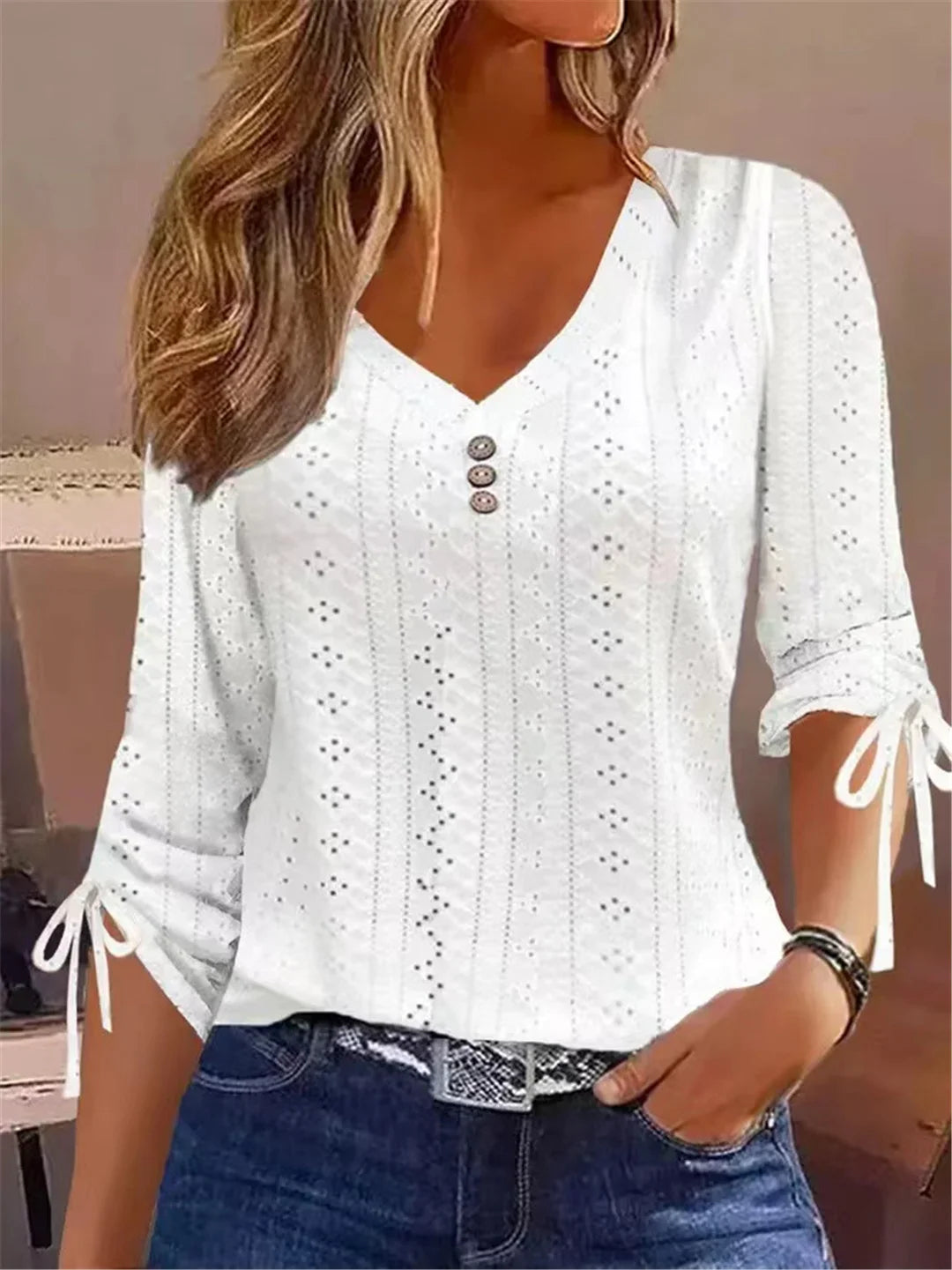 Maybelle | Elegante blouse met V-hals
